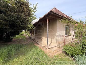 Veľkorysý pozemok 2759m2 so starou chalupou v tichom prost