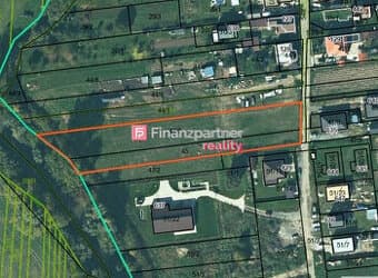 DVA stav. pozemky v Petrovanoch - IS všetky (F512-14-ANM)
