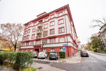 EXKLUZÍVNE Predaj 4 izbový nebytový priestor s potenciál