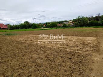 Predaj, pozemok - Bory (004-14-SIHA)