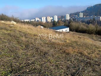 pozemok na výstavbu Považská Bystrica, 833m2