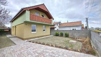 1.BCR | 4 IZB ROD.DOM SO POZEMKOM - TONKOVCE, NOVÝ ŽIVOT, DS
