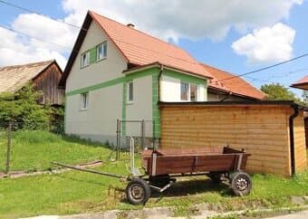 7-izbový dom s 2 bytovými jednotkami v Lúčkach