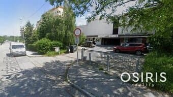 Samostatná garáž v zabezpečenom parkovacom dome – Štefana Kr