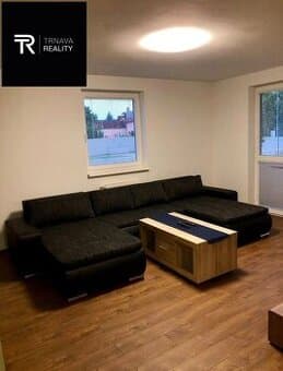 Na predaj moderný 2-izbový byt s balkónom a vlastným parkova