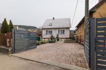 REZERVOVANÉ
Rodinny dom v obci Brnište