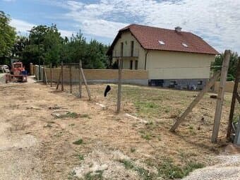 Predam Velmi pekny stavebny pozemok-Chtelnica