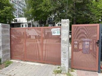 Prenájom parkovacích miest
