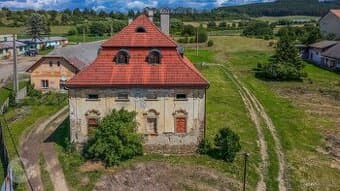 Kúpte pozemok a kaštieľ máte GRÁTIS