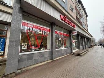 Exkluzívne - Obchodný priestor na prenájom v centre mesta