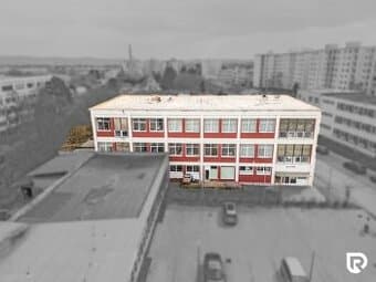 RADO | Budova s pozemkom 2065m2, Vrbové - Piešťany