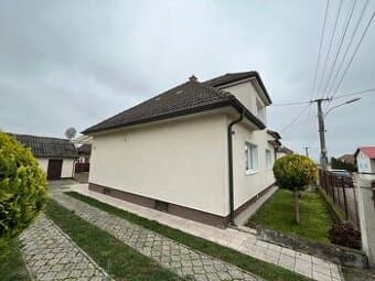 Rodinný dom s garážou a dielňou na predaj, Trenčianska Turná