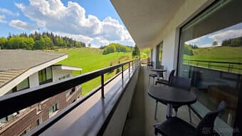 Vlastné útočisko aj zdroj príjmu: luxusná terasa 34 m²