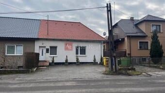 NA PREDAJ: DVOJDOM - 2 domy, 3 byt. jednotky - Investičná po