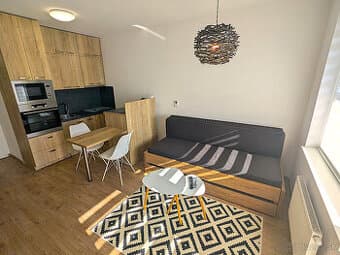 Blízko Centra 1 izbový byt, "novostavba", Strojárenská ul.