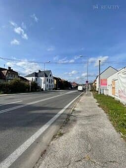Pozemok na komerčné účely, 800 m2, Bratislavská ul., Trenčín
