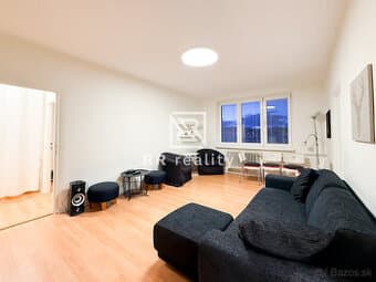 Na predaj veľký 3-izbový byt s balkónom,širšie centrum Košíc