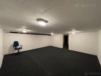 Priestory na prenájom, 71 m2, suterén, Brnianska ul., Trenčí