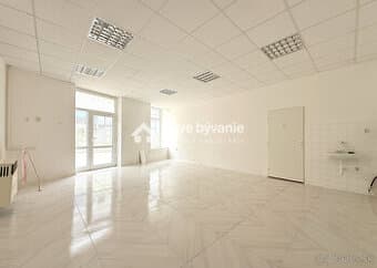 Predaj, obchodná budova v centre mesta-Šahy(N220-18-FRAD)