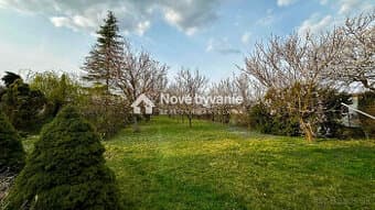 PREDAJ KRÁSNY STAVEBNÝ POZEMOK/MARHUĽOVÝ SAD - DOBROHOŠŤ (N3