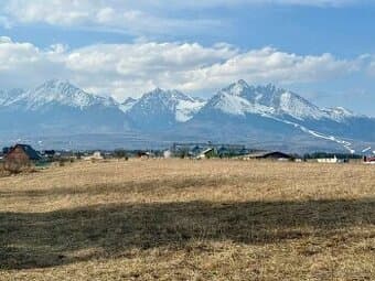 Stavebné pozemky v obci Mlynica s výhľadom na Vysoké Tatry