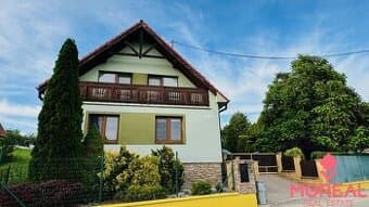 Na predaj 5 i RD v Dvorci, úžitková plocha 310 m2, pozemok 1