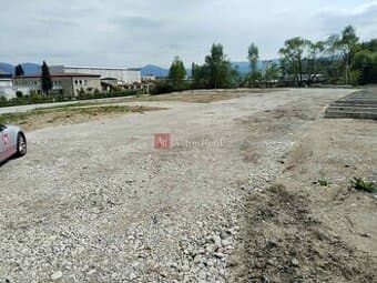 Stavebný pozemok (75m x 55m) - 4399 m2 v Košútoch