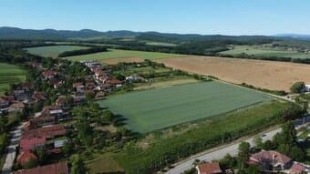 Na predaj 7 stavebných pozemkov v obci Velčice