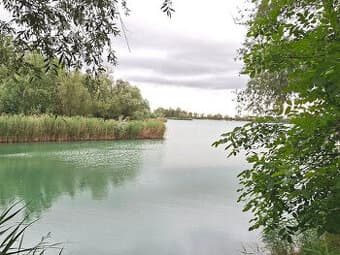 Pozemok 250m2, 3D prehliadka, klimatizácia, elektrina, voda,