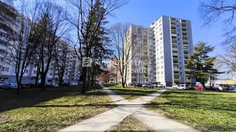 Trojizbový byt, Humenné