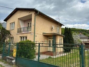 🏡 Rodinný dom v srdci Revúcej -ideálne bývanie a relax