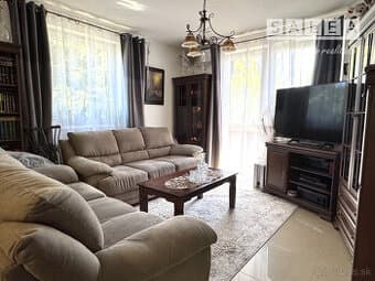 Spiegelsal- 4 izbový byt 93 m2 Trnava ul. Štefana Moyzesa s
