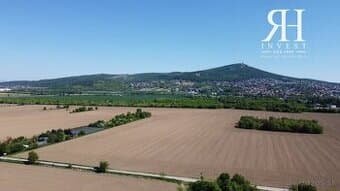 Kúp záhradu 500 m2 a bývaj do 100 000 € vo vlastnom dome
