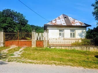 VYŠNÝ LÁNEC - starší RD, rovinatý pozemok Tichá lokalita