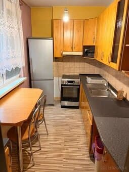 na prenájom 3 izbový byt s balkónom - Bánovce nad Bebravou