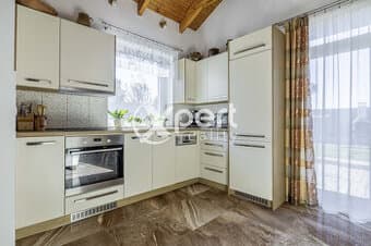 Rodinný dom na predaj. Pokoj, pohodlie a skvelá dostupnosť