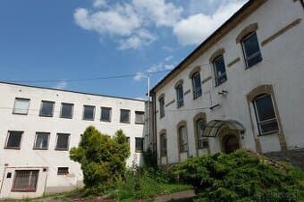 Podnikateľské priestory Giraltovce; 800 m2 - predaj