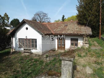 NR - RD Zobor, dobrá lokalita, starší rodinný dom, 13árov,