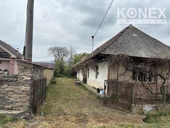 ID-3866 GAZDOVSKÝ RODINNÝ DOM - PORUBA POD VIHORLATOM