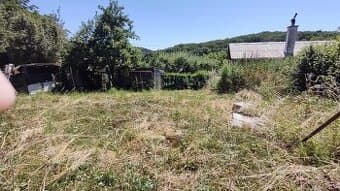 ZÁHRADA V Mč. KOŠICE - SEVER S ROZOSTAVANOU CHATOU
