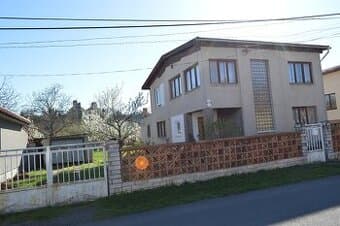 Veľký rodinný dom v obci Divín