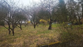 Chatka so záhradou - 758 m2 Trenčianske Teplice