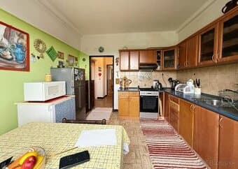 Na predaj tehlový 3+1 izbový byt, Nábrežná-Trenčín, balkón