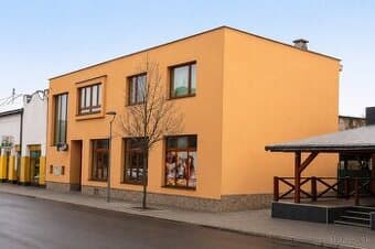 Predaj, polyfunkčná budova v centre Lučenca