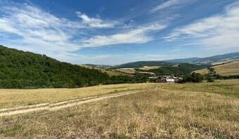 Na predaj pozemky v lokalite Hrabské - Bardejov, pole, lesné