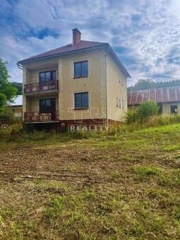 REZERVOVANÉ - Rodinný dom v obci Hvozdnica, okres Bytča