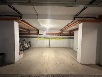 Podzemní parkovací stání (22m²), Slunečné pobřeží, Bulharsko