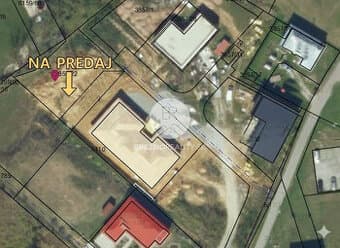 Stavebný pozemok 650 m2 na predaj - Brezno - Mazorník s krás