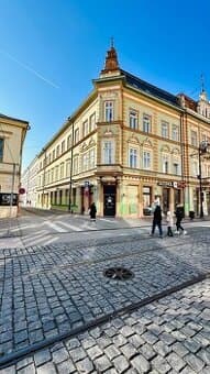 Hlavna ulica, centrum, pri OD Urban, nebytovy priestor