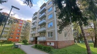 2-iz. byt Púchov, J. Kráľa, 68 m2, 2x balkón.